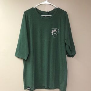 Alphalete Athletics 3/4 Sleeve performance shirt